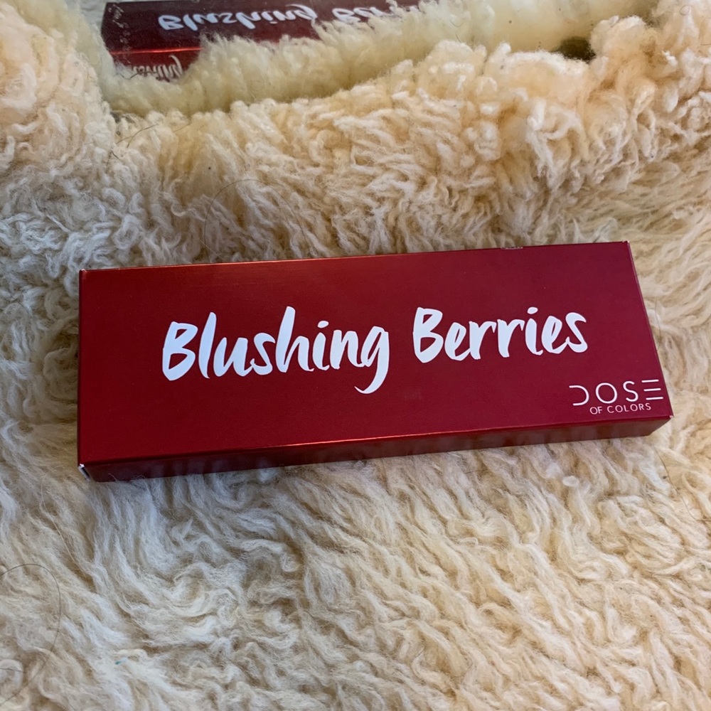 Blushing berries by Dose of Colors